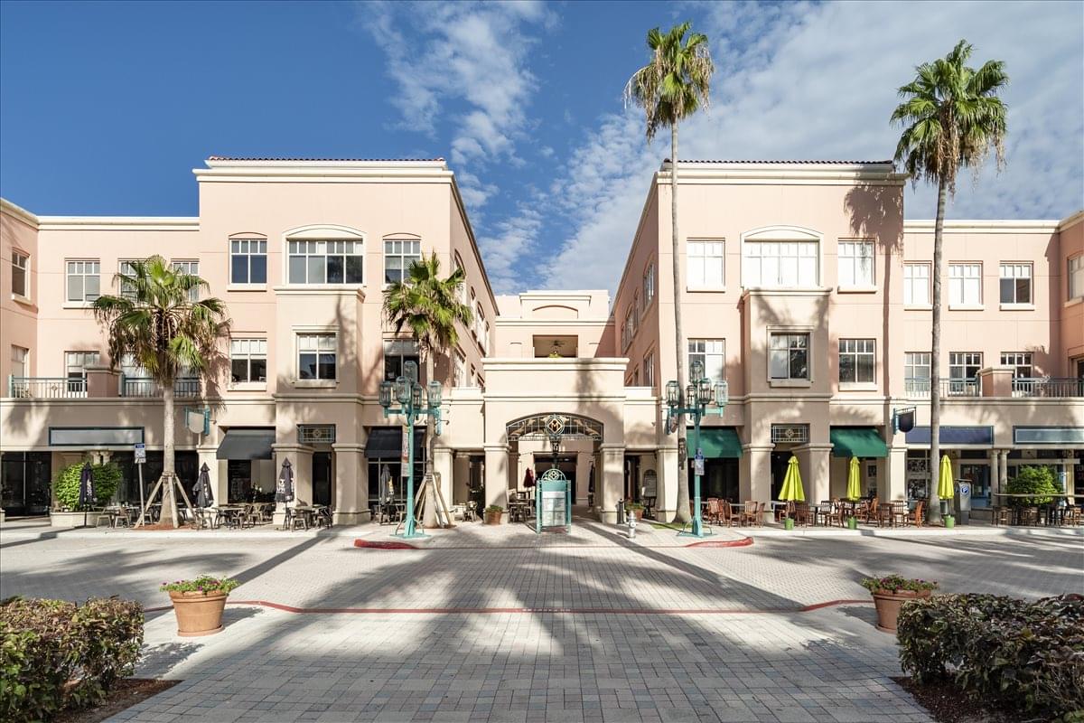 433 Plaza Real available for companies in Boca Raton