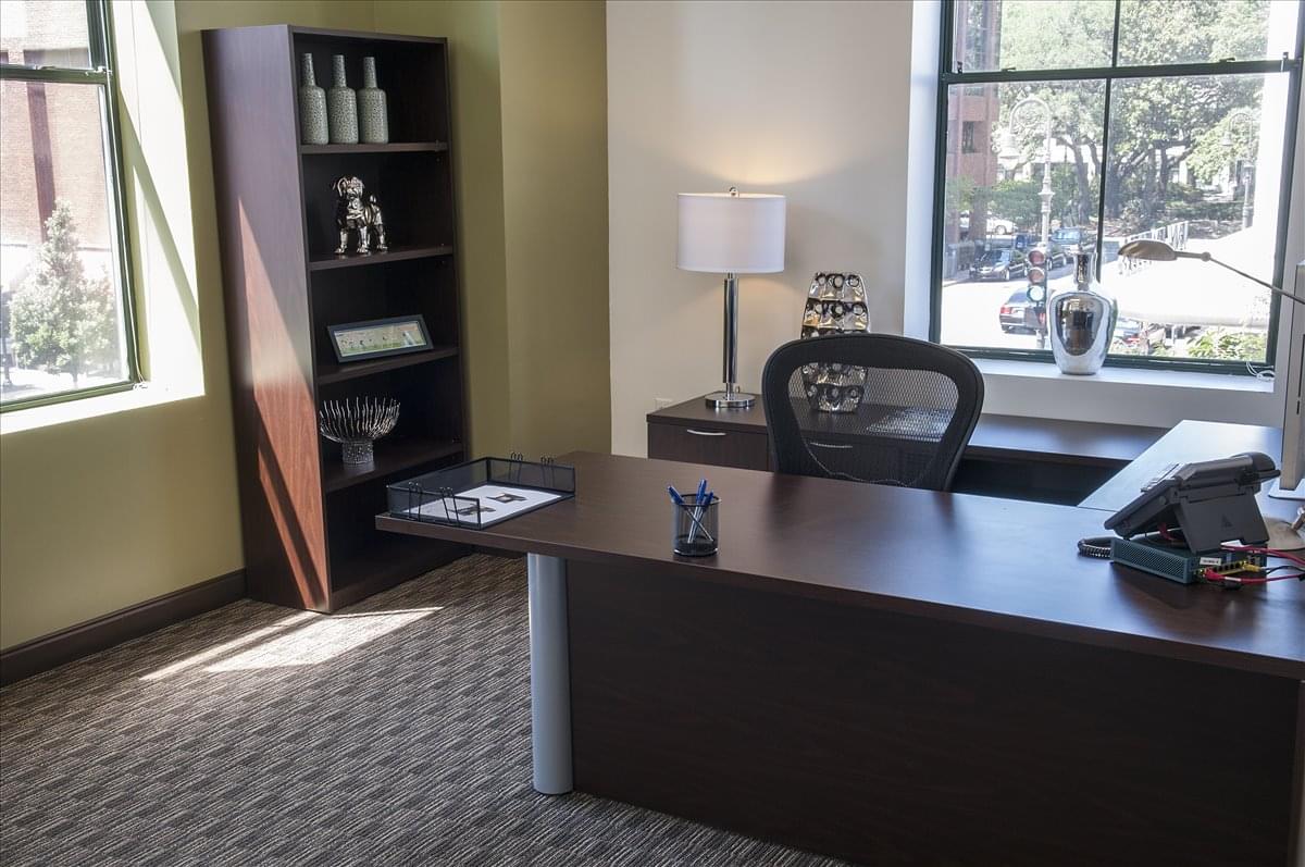 100 Bull St, Downtown Savannah Office Images