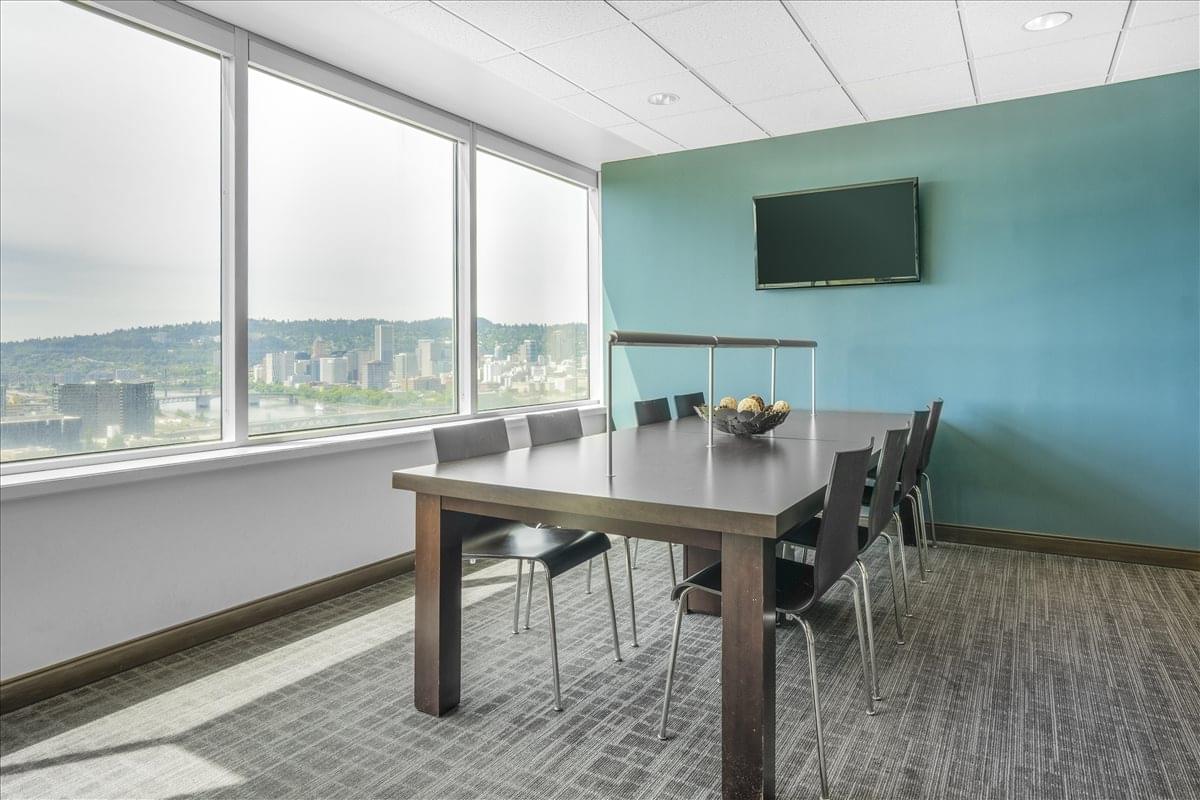 650 NE Holladay St, 16th Fl, Lloyd District Office Space - Portland