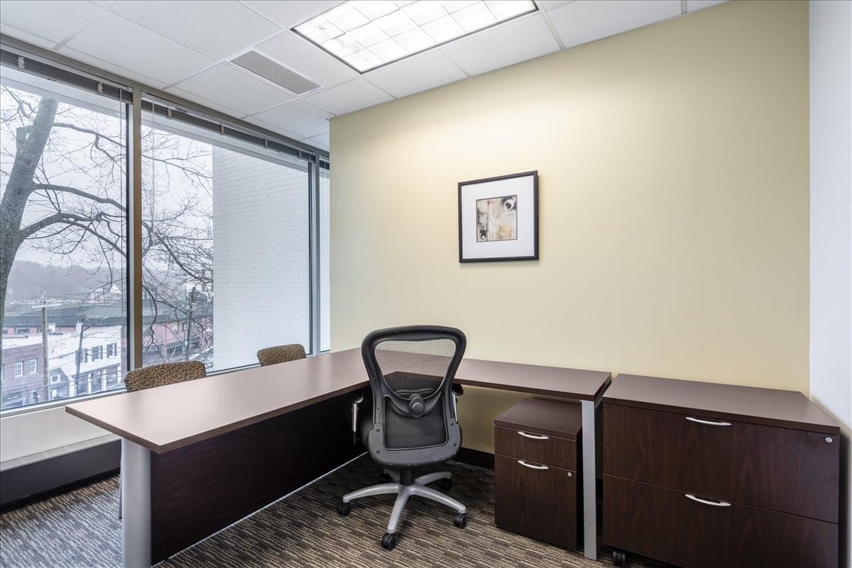 Westport View Corporate Center, 8 Wright St, 1st Fl, Old Hill Office Space - Westport