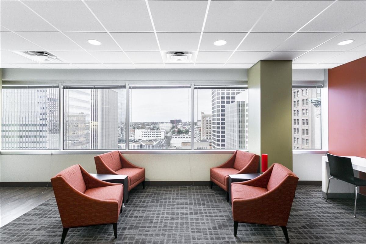 SunTrust Plaza, 919 E Main St, 10th Fl, Central Office, Downtown Office Space - Richmond