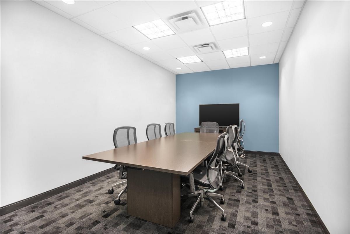 Regions Bank Building, 4851 Tamiami Trail North, Park Shore Office Space - Naples
