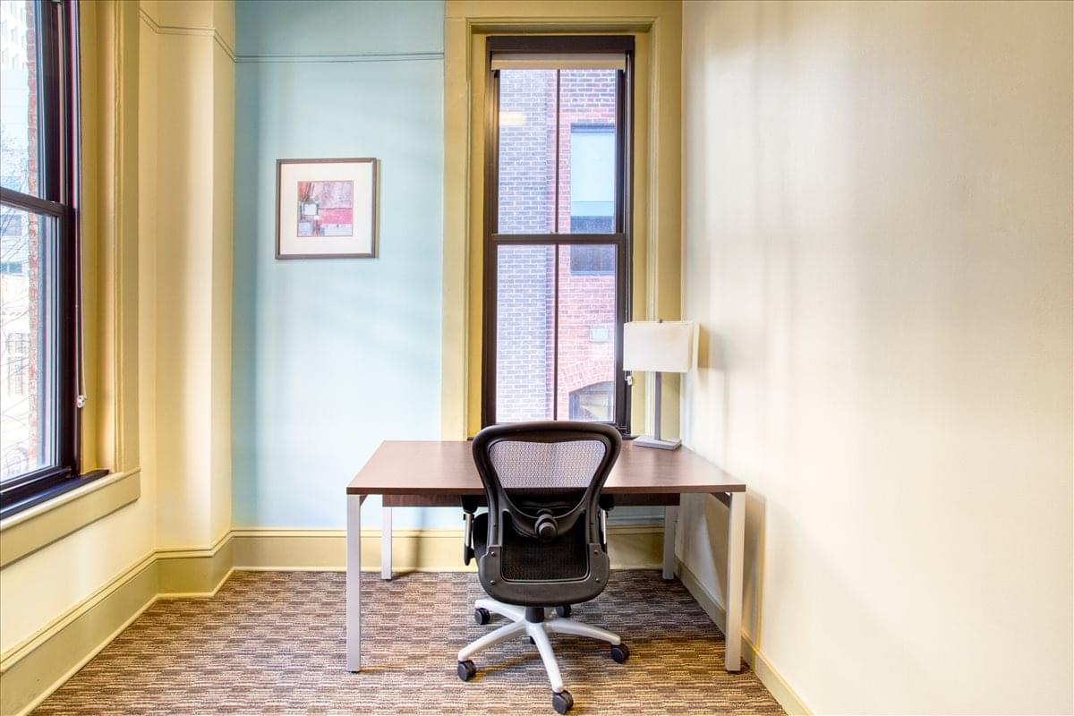 Cosby Building, 107 W 9th St, Downtown Office Images