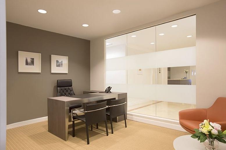 1001 Brickell Bay Drive Office Images