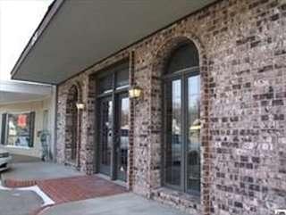 2611 SW 17th St Office Space - Topeka