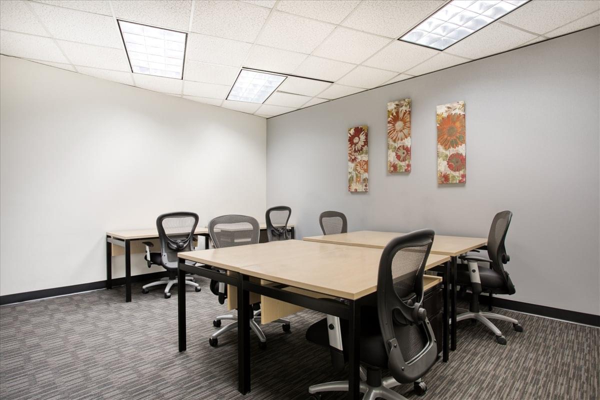 Skyline Tower, 10900 NE 4th St Office Space - Bellevue