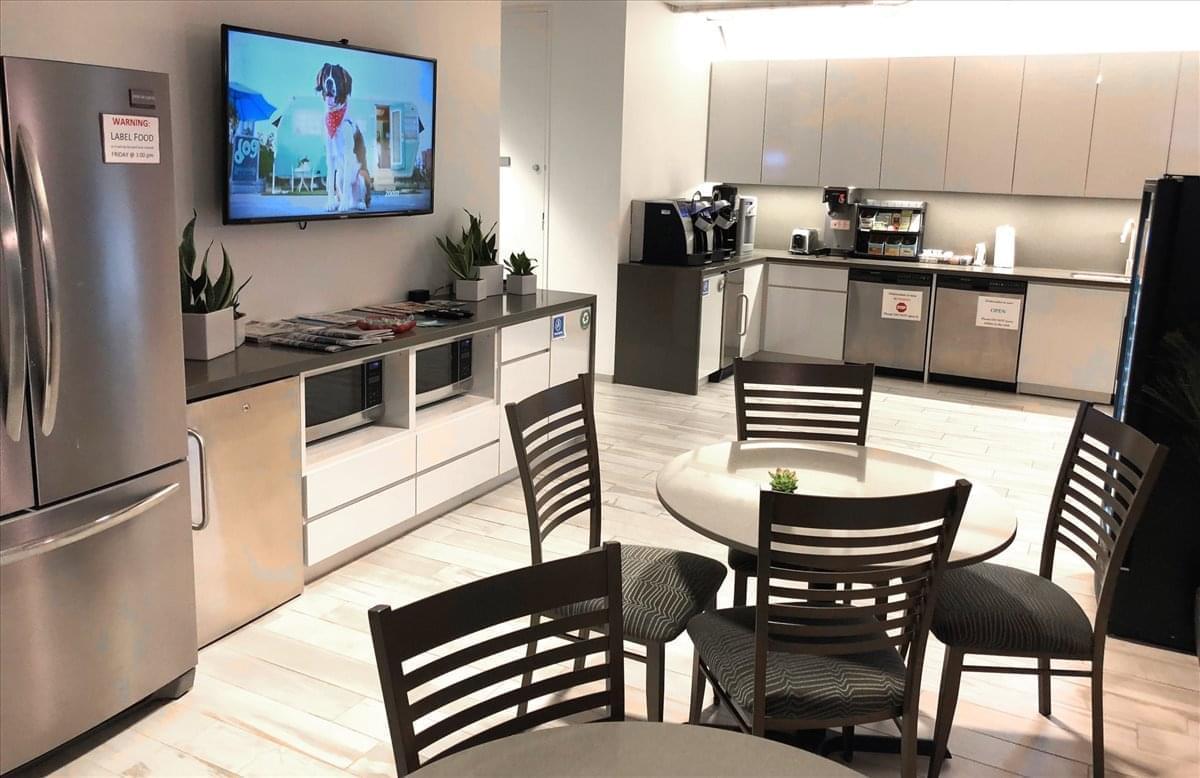 Hartford Plaza South, 150 S Wacker Dr, Downtown Office Images