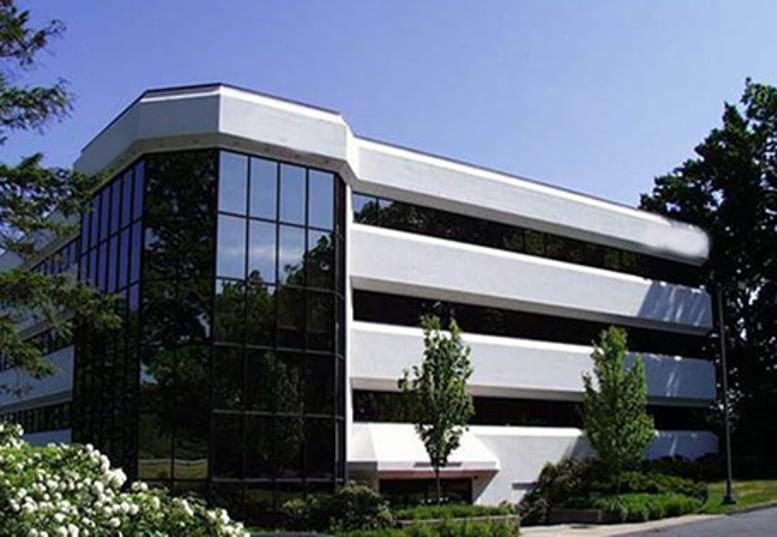 360 Bloomfield Ave available for companies in Windsor