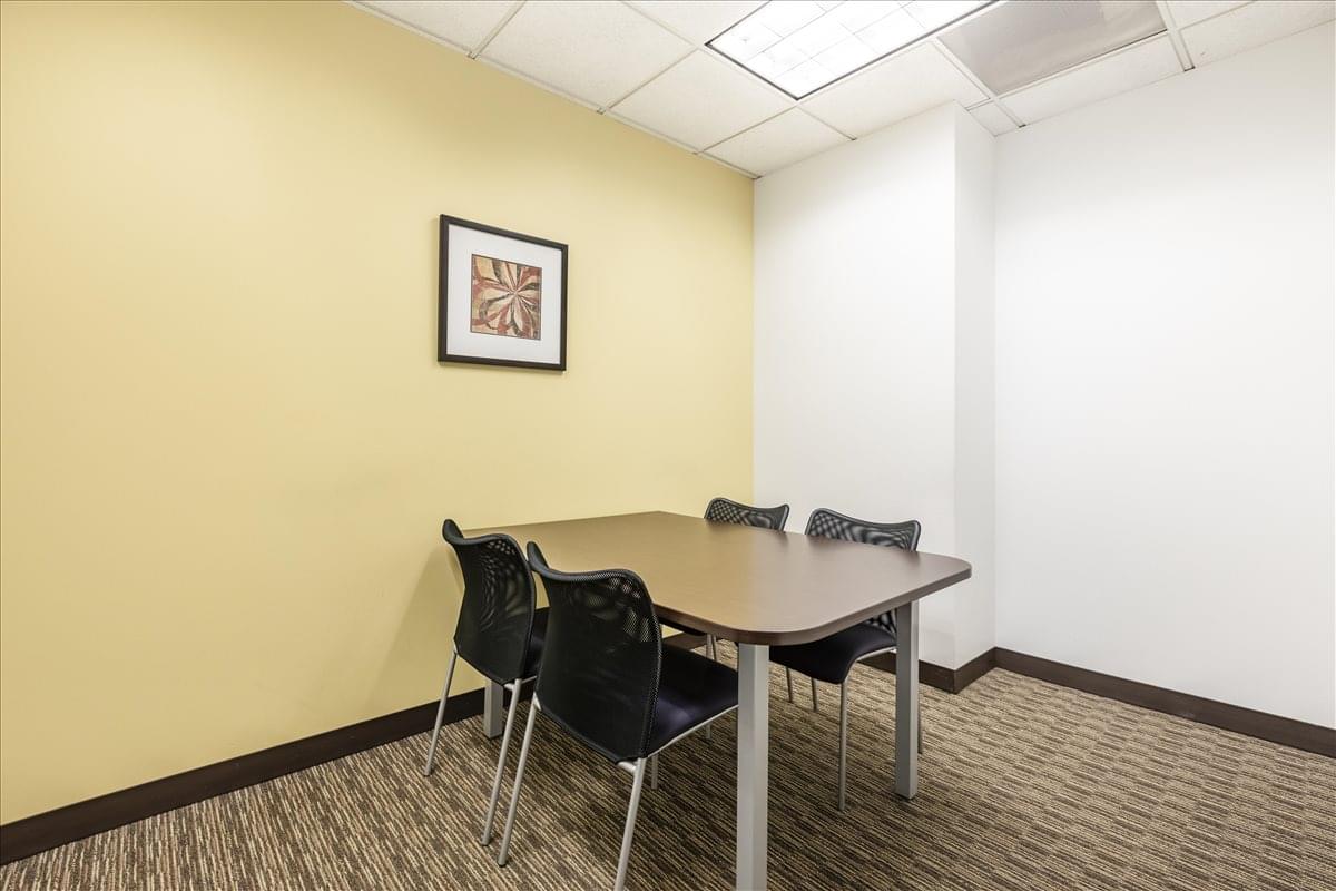 325 Chestnut St, Market Street East, Center City Office Space - Philadelphia