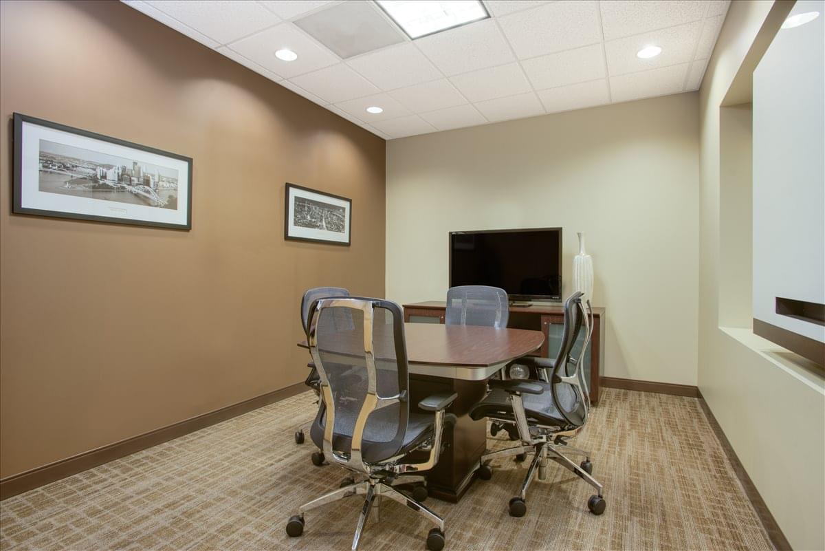 PNC Center, 201 E 5th St, 19th Fl, Downtown Office Space - Cincinnati