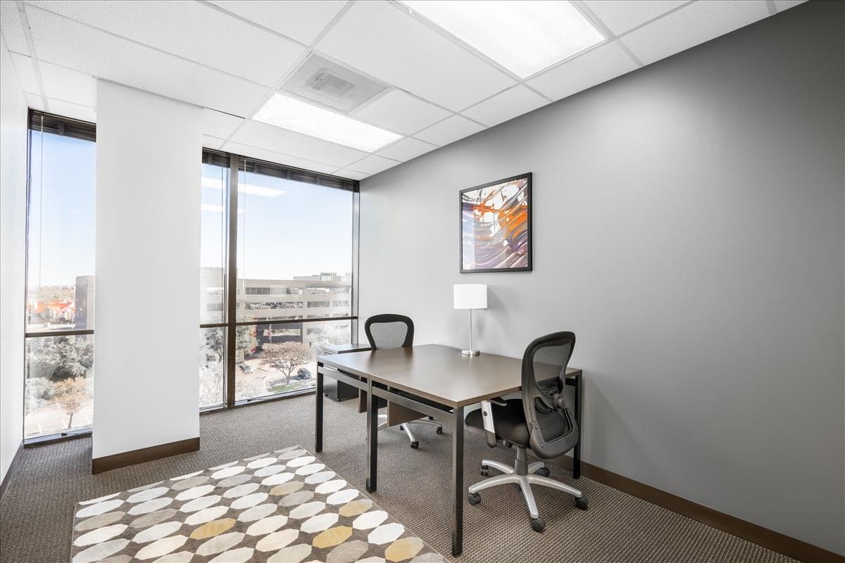 Mockingbird Towers, 1341 W Mockingbird Ln Office Space - Dallas
