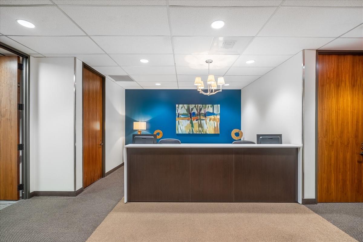 Mockingbird Towers, 1341 W Mockingbird Ln Office Space - Dallas