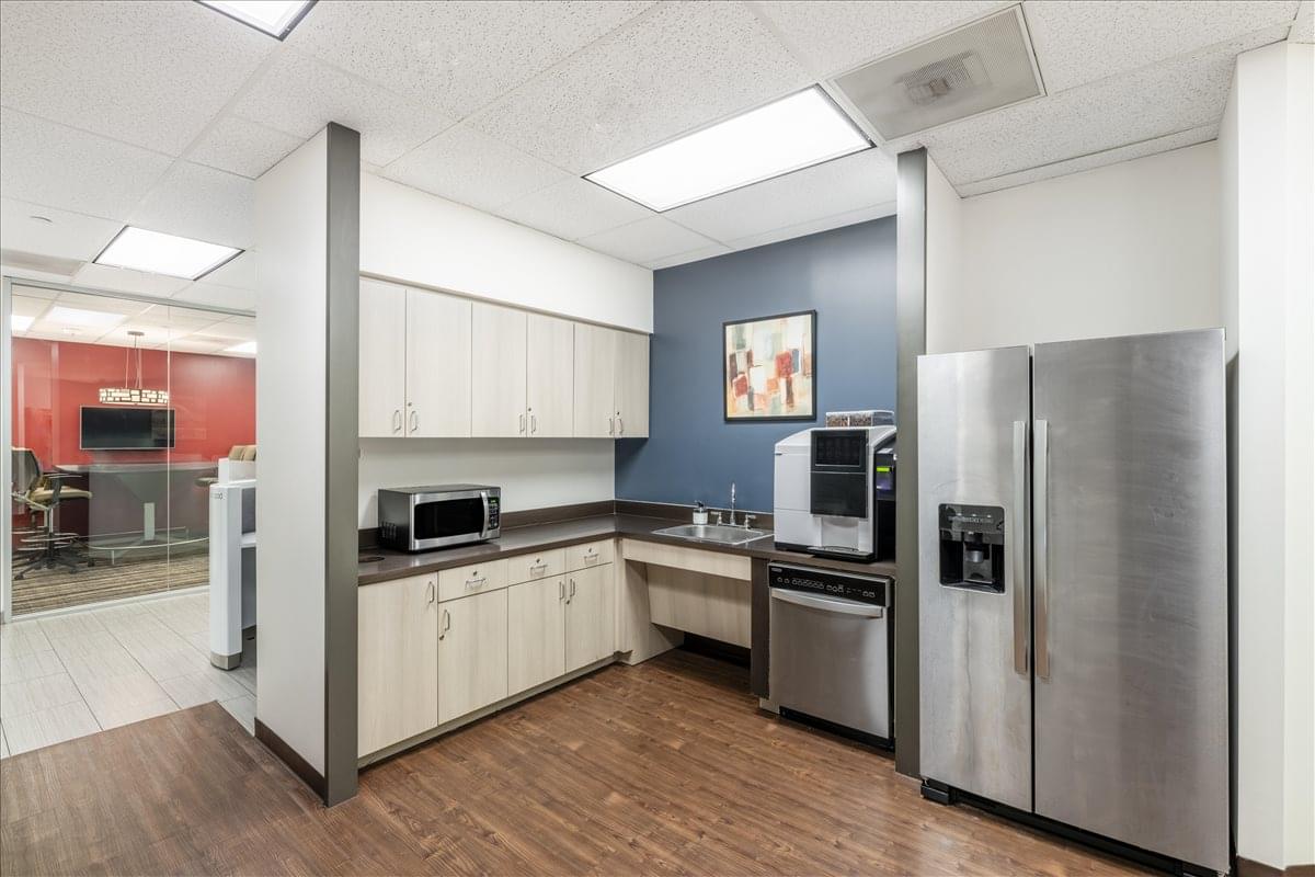 One Katy Plaza, 11111 Katy Fwy Office Space - Houston