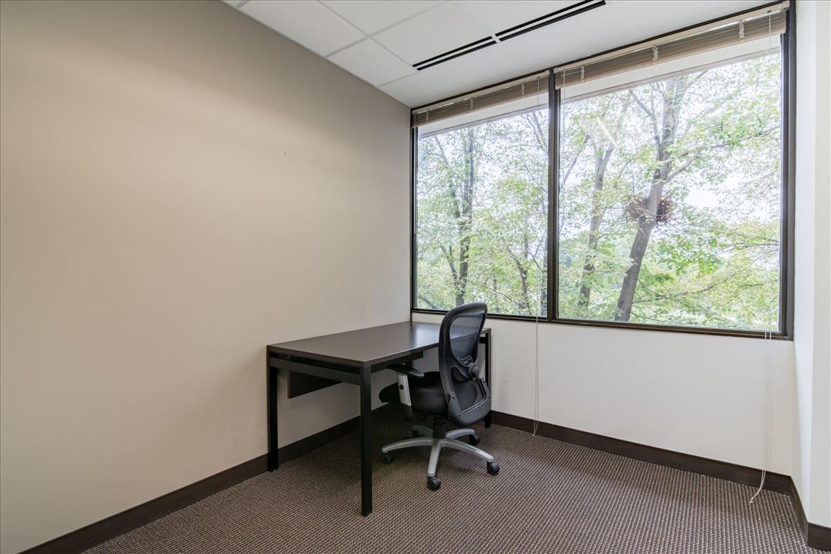 Holmes Corporate Center II, 1001 E 101st Terrace Office Space - Kansas City