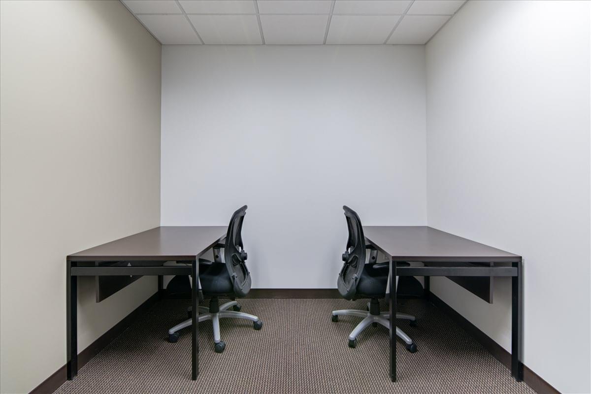 Holmes Corporate Center II, 1001 E 101st Terrace Office Space - Kansas City