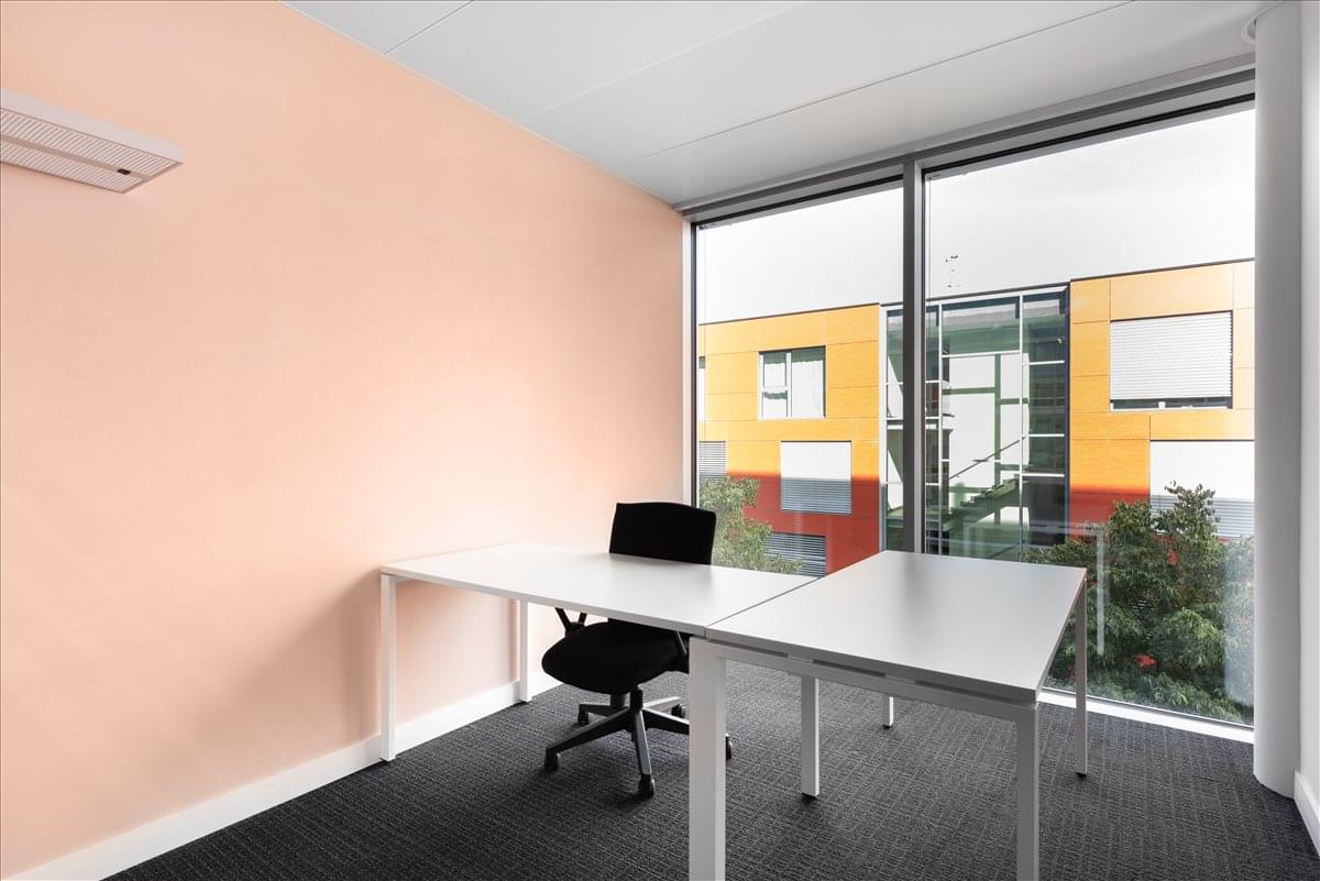 320 Seven Springs Way Office Space - Brentwood