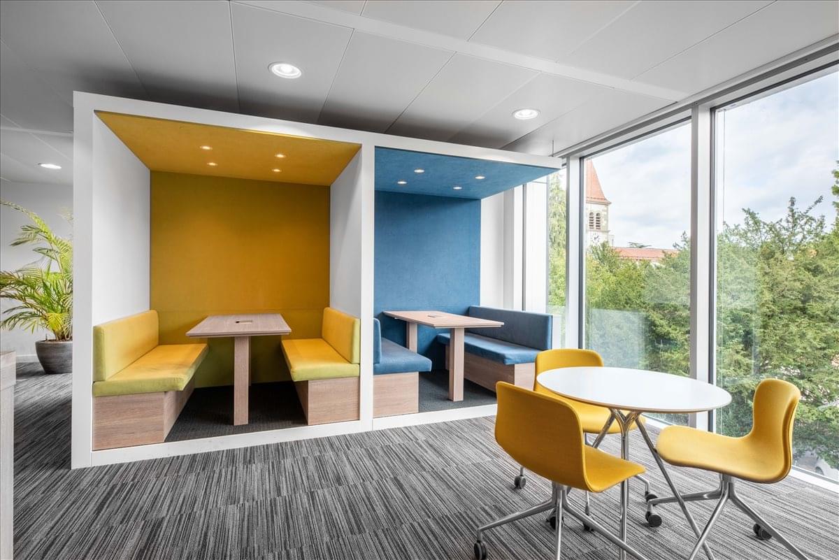 320 Seven Springs Way Office Space - Brentwood