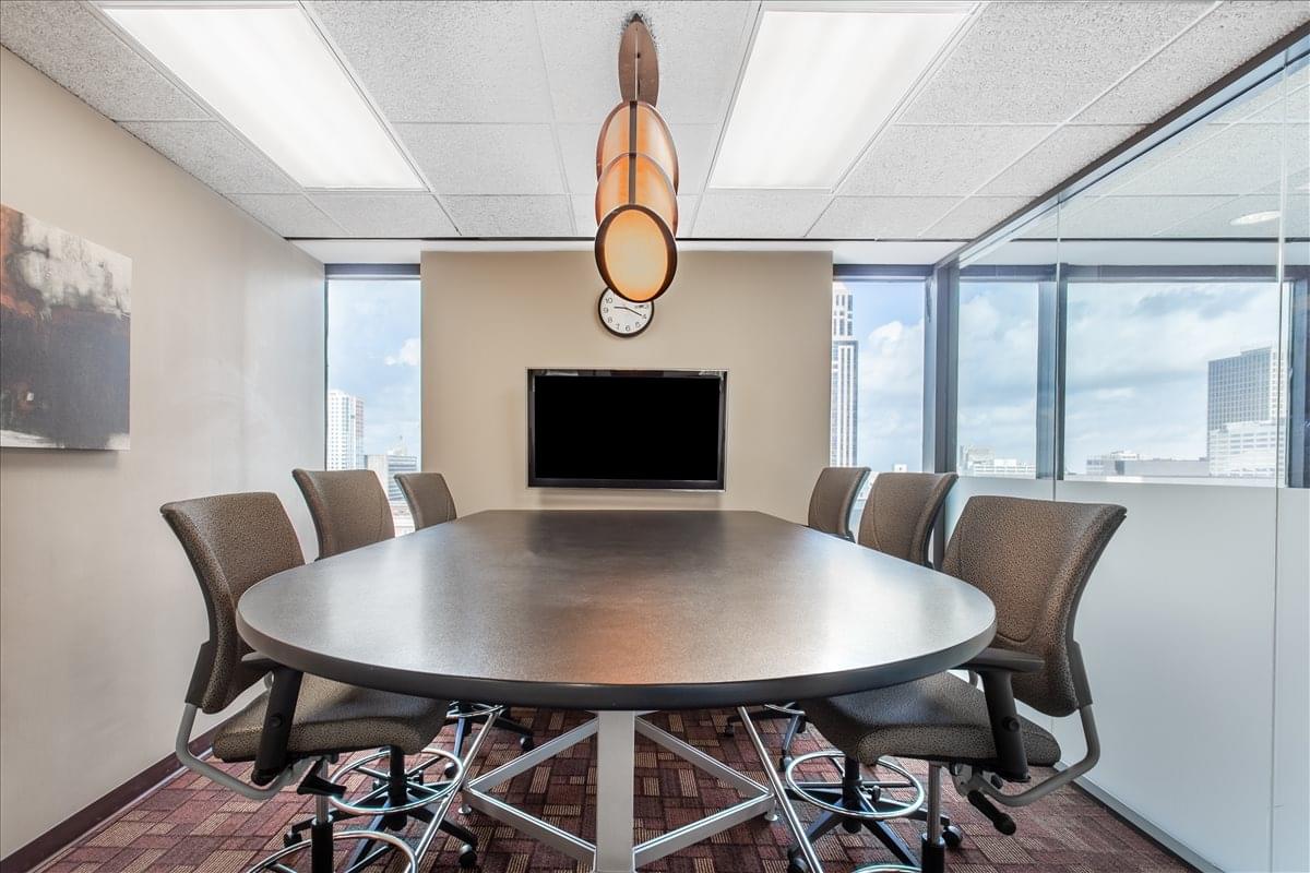 Poydras Center, 650 Poydras St, Central Business District Office Space - New Orleans