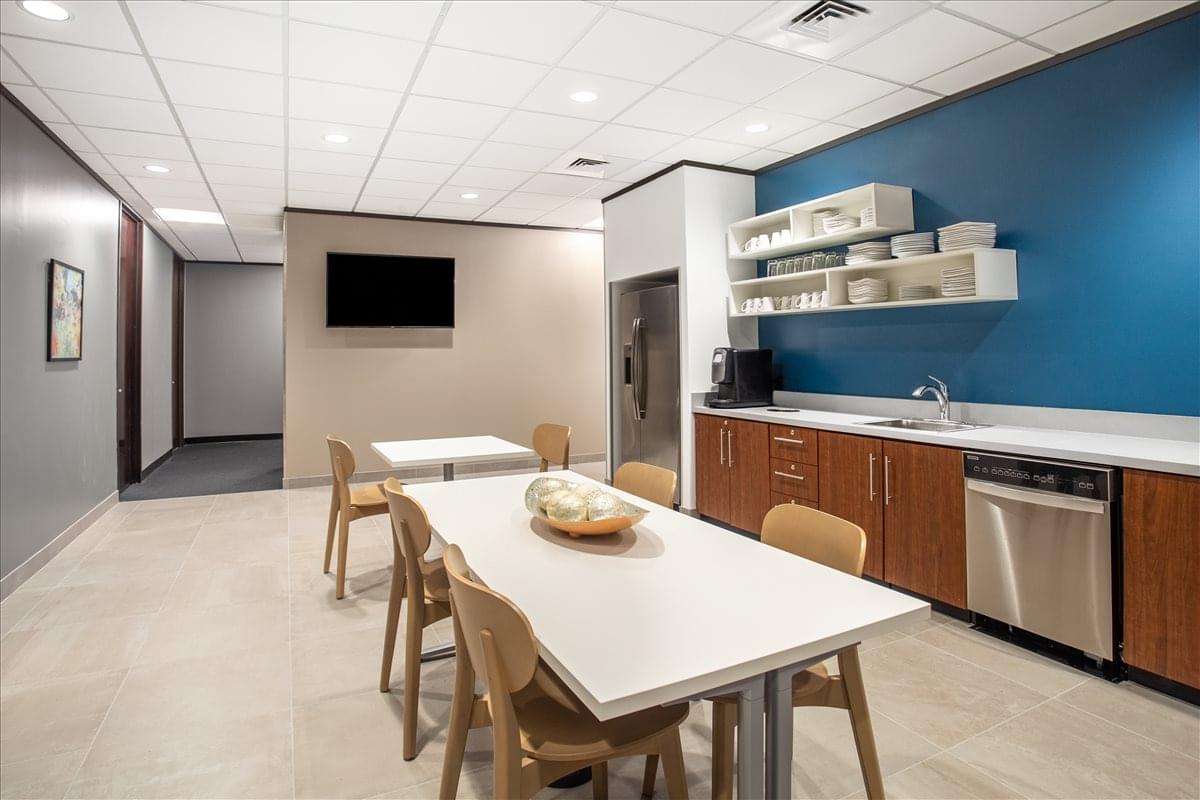 Energy Center Building, 1100 Poydras Street, Downtown Office Space - New Orleans