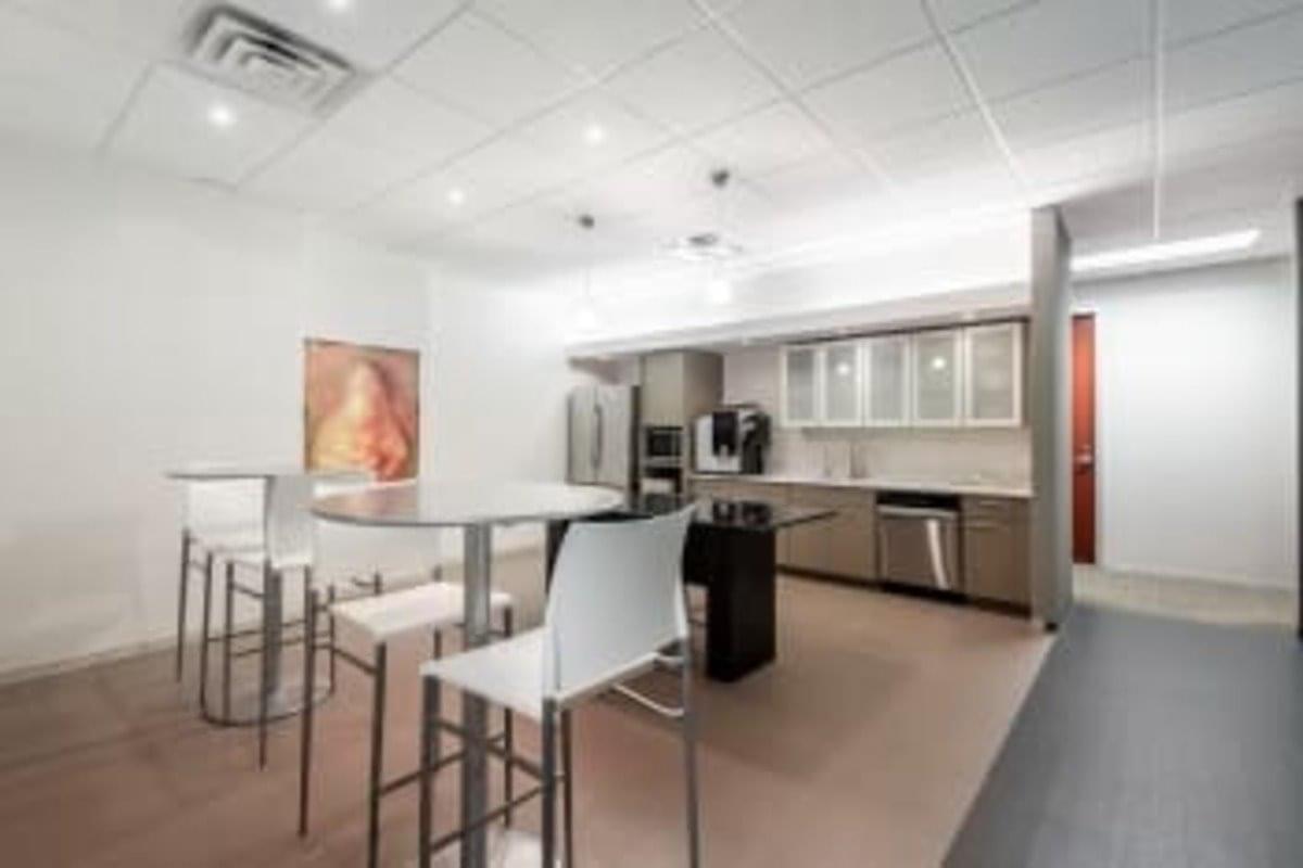 Westerre III, 3900 Westerre Pkwy Office Images