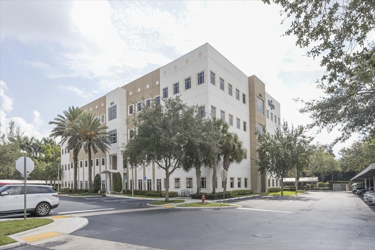 Emerald View @ Vista Center, 2054 Vista Parkway Office Space - West Palm Beach