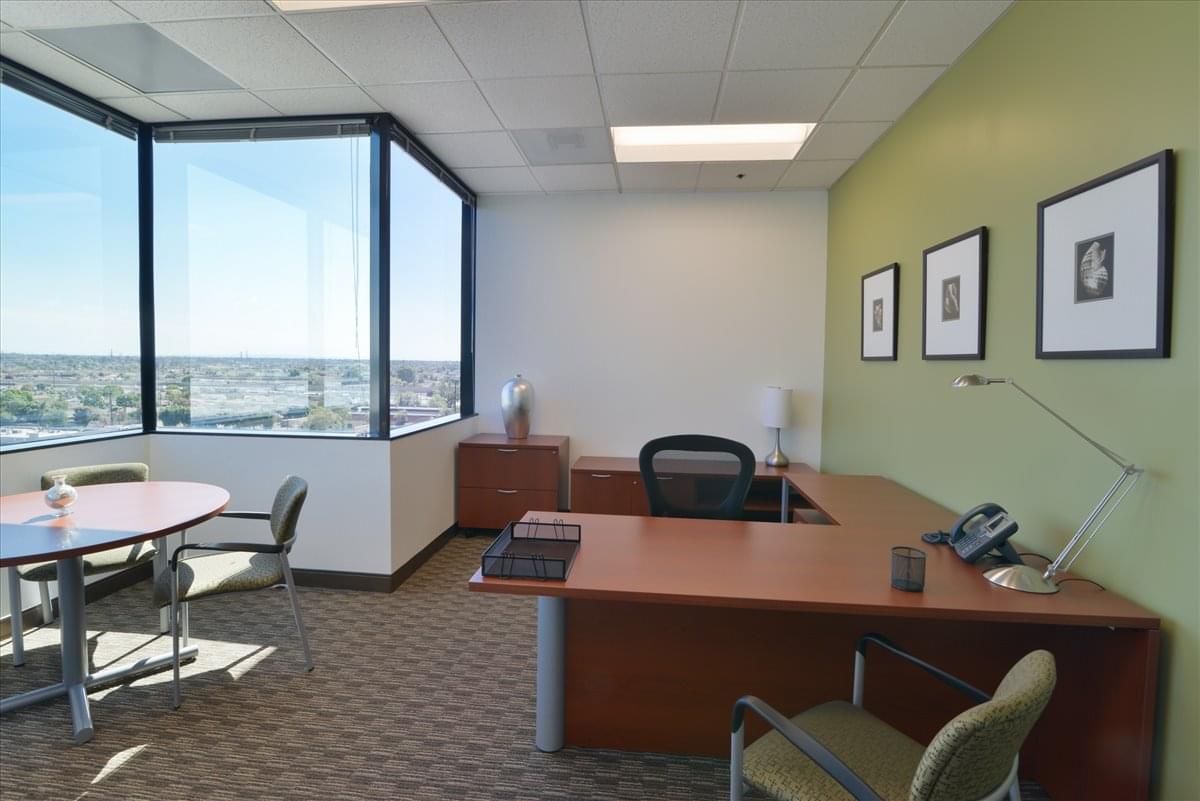 6 Centerpointe Dr, Buena Park Office Space - La Palma