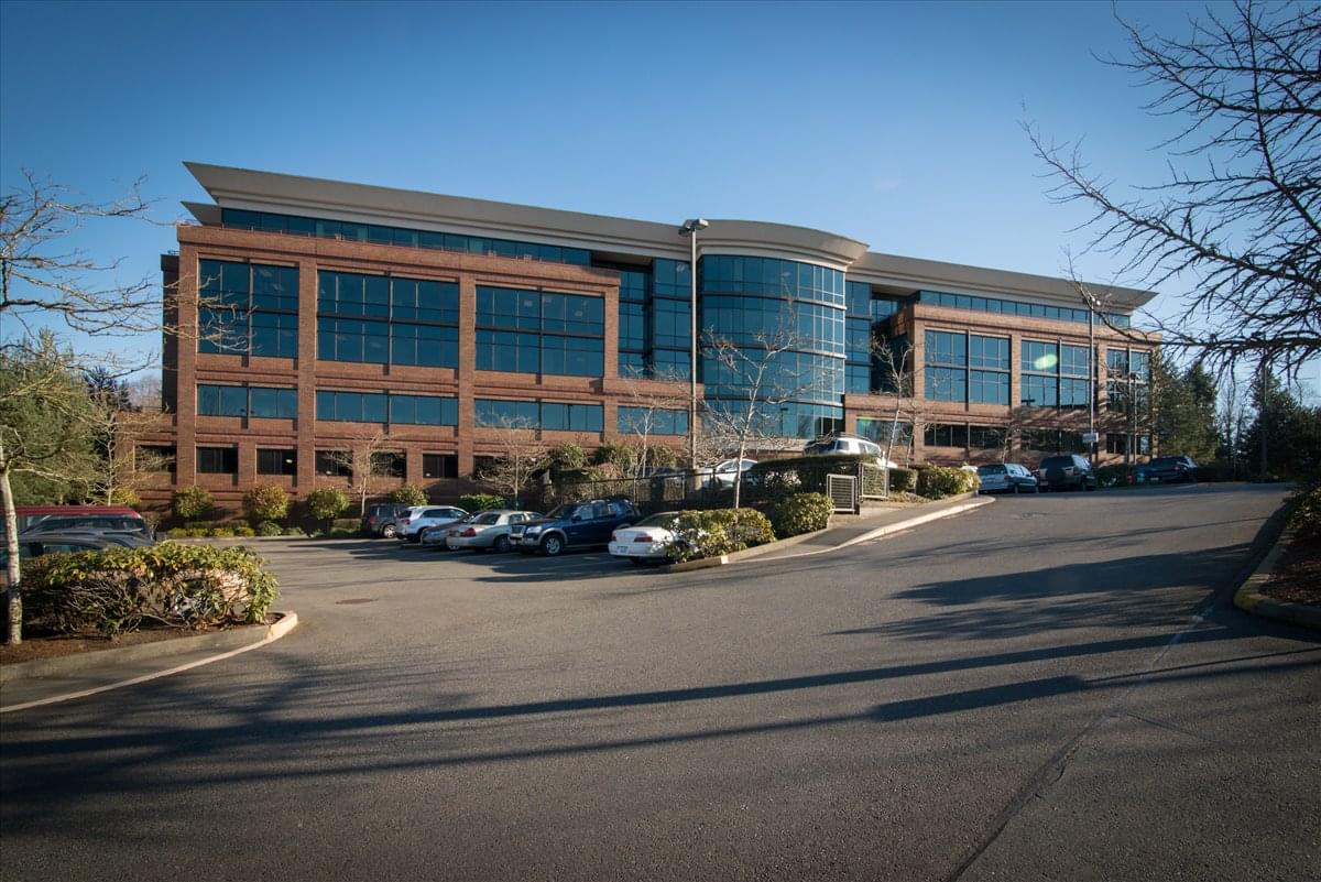 Redstone Corporate Center II available for companies in Mountlake Terrace