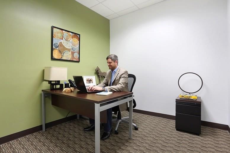 Trump Plaza, 175 Huguenot St Office Images