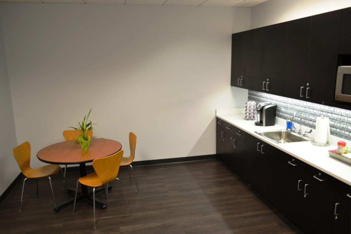 Crown Pointe, 1050 Crown Pointe Pkwy, Dunwoody Office Space - Atlanta