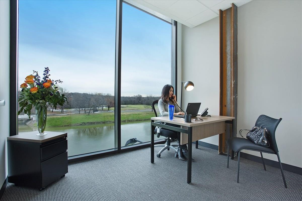 Sevens Building, 7777 Bonhomme Avenue Office Images