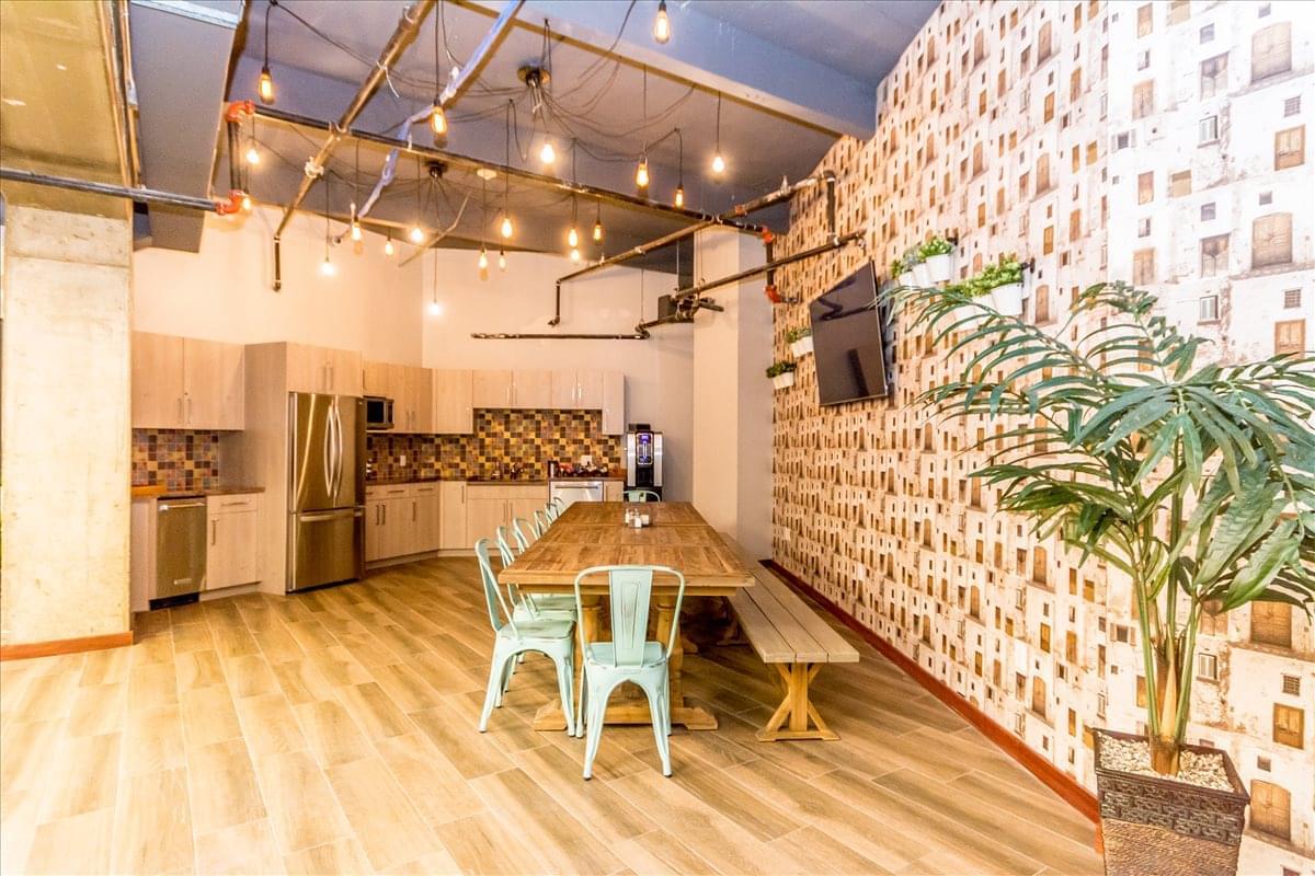 150 S Pine Island Rd Office Space - Plantation