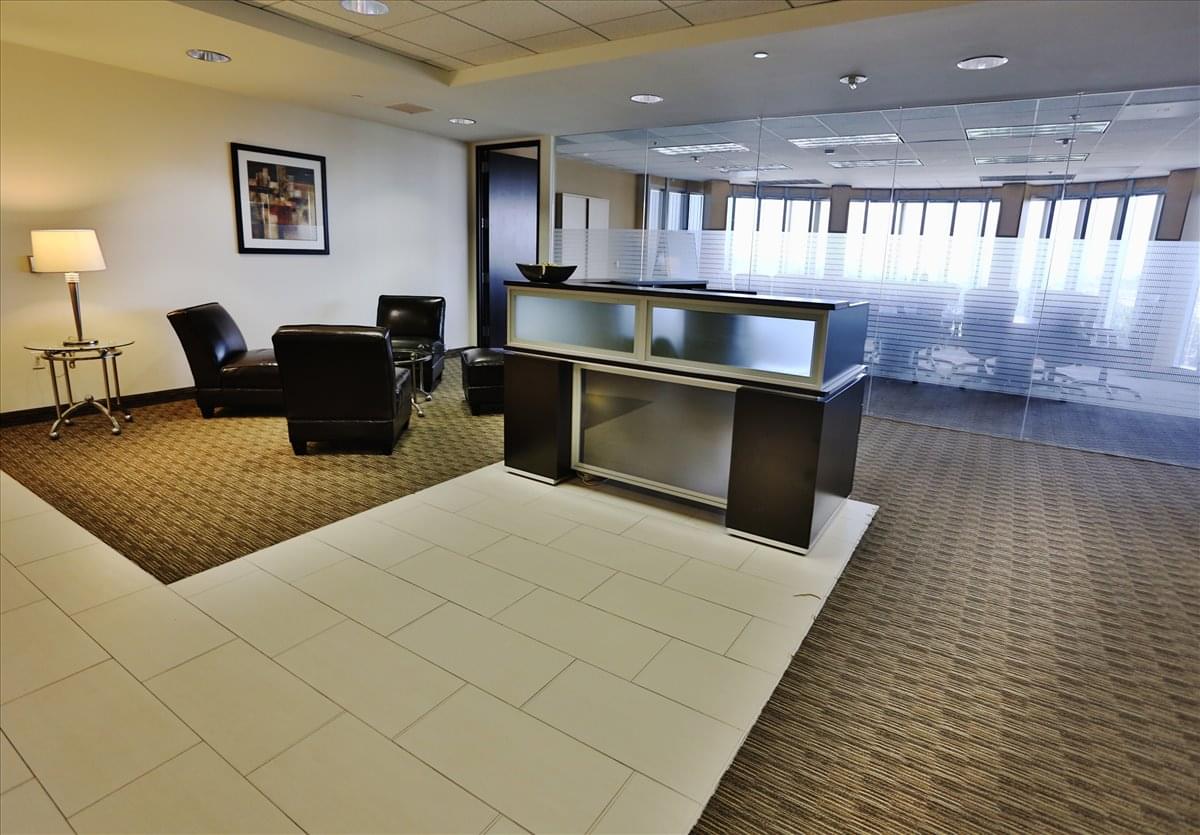 Pacific Pointe Center, 879 W 190th St, Gardena Office Space - Torrance