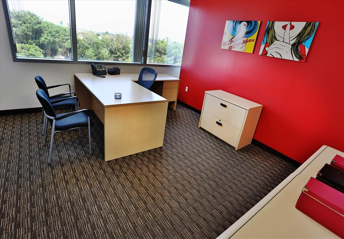 Pacific Pointe Center, 879 W 190th St, Gardena Office Space - Torrance