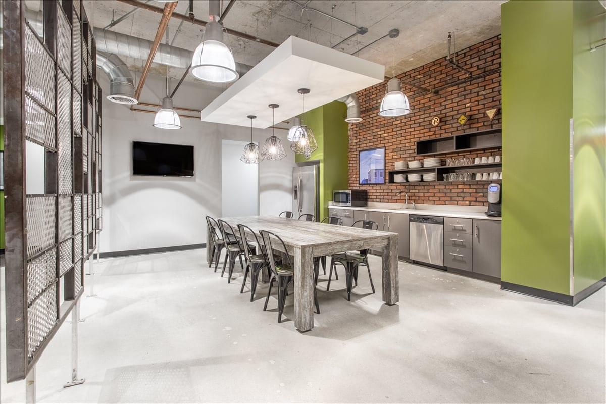 Turnberry Plaza, 2875 NE 191 St Office Space - Aventura