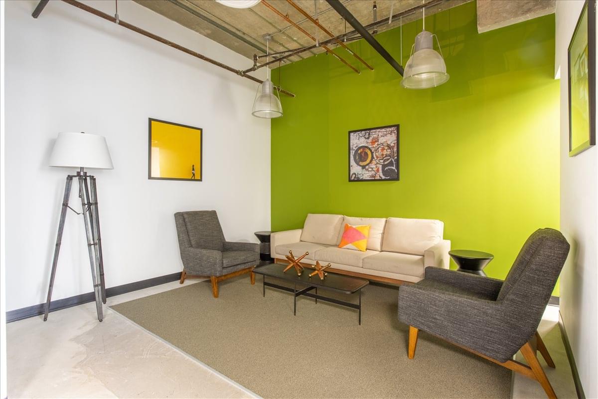 Turnberry Plaza, 2875 NE 191 St Office Space - Aventura