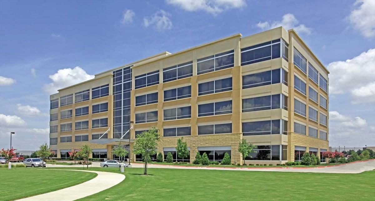 700 Central Expy S available for companies in Allen