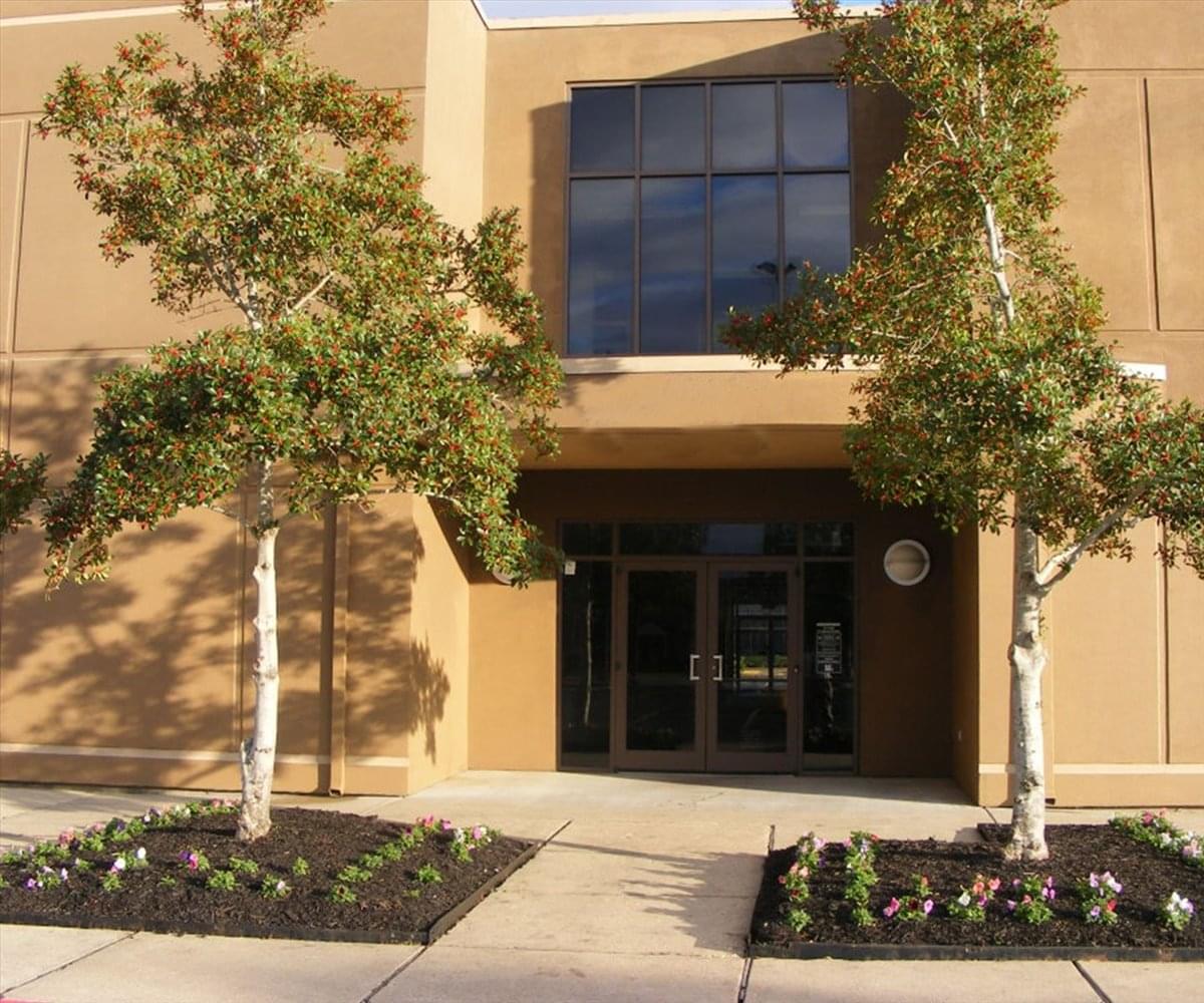 1300 Bay Area Blvd Office Images