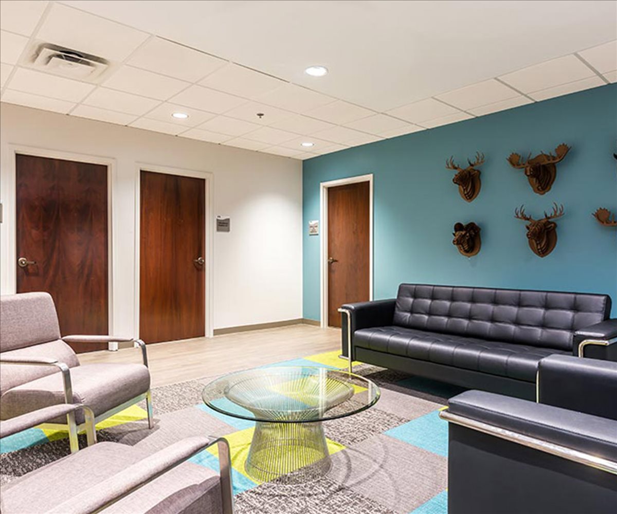 2302 Parklake Drive, Northlake Office Images