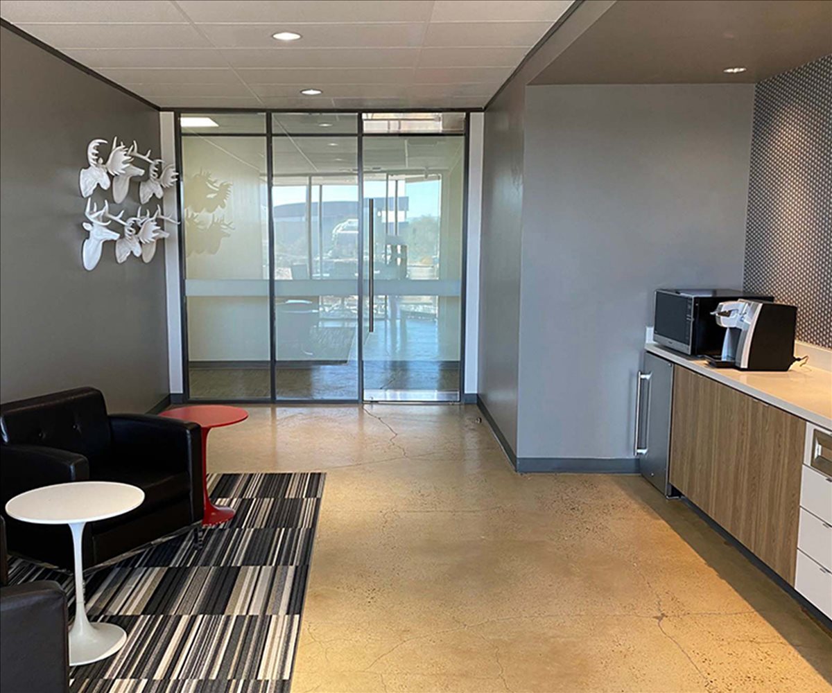 Northwest Central, 5600 NW Central Dr, Fairbanks / Northwest Crossing Office Space - Houston