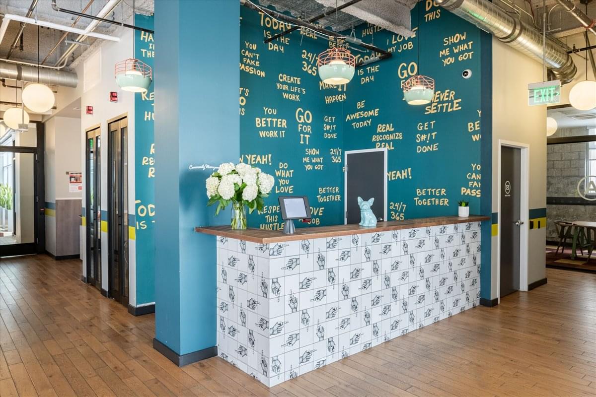 312 Arizona Ave Office Images