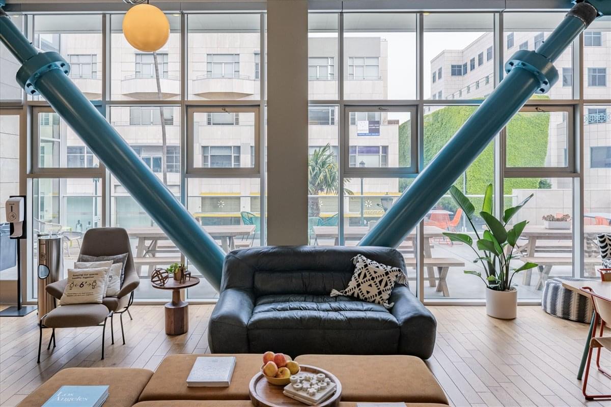 312 Arizona Ave Office Images