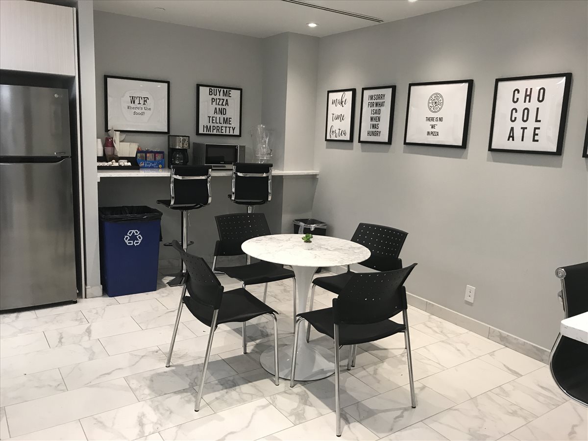 211 E 43rd St, Grand Central, Midtown East Office Space - Manhattan