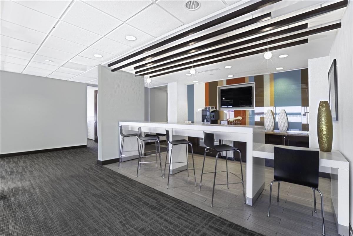 Camelback Square, 6991 E Camelback Rd, Downtown Office Space - Scottsdale