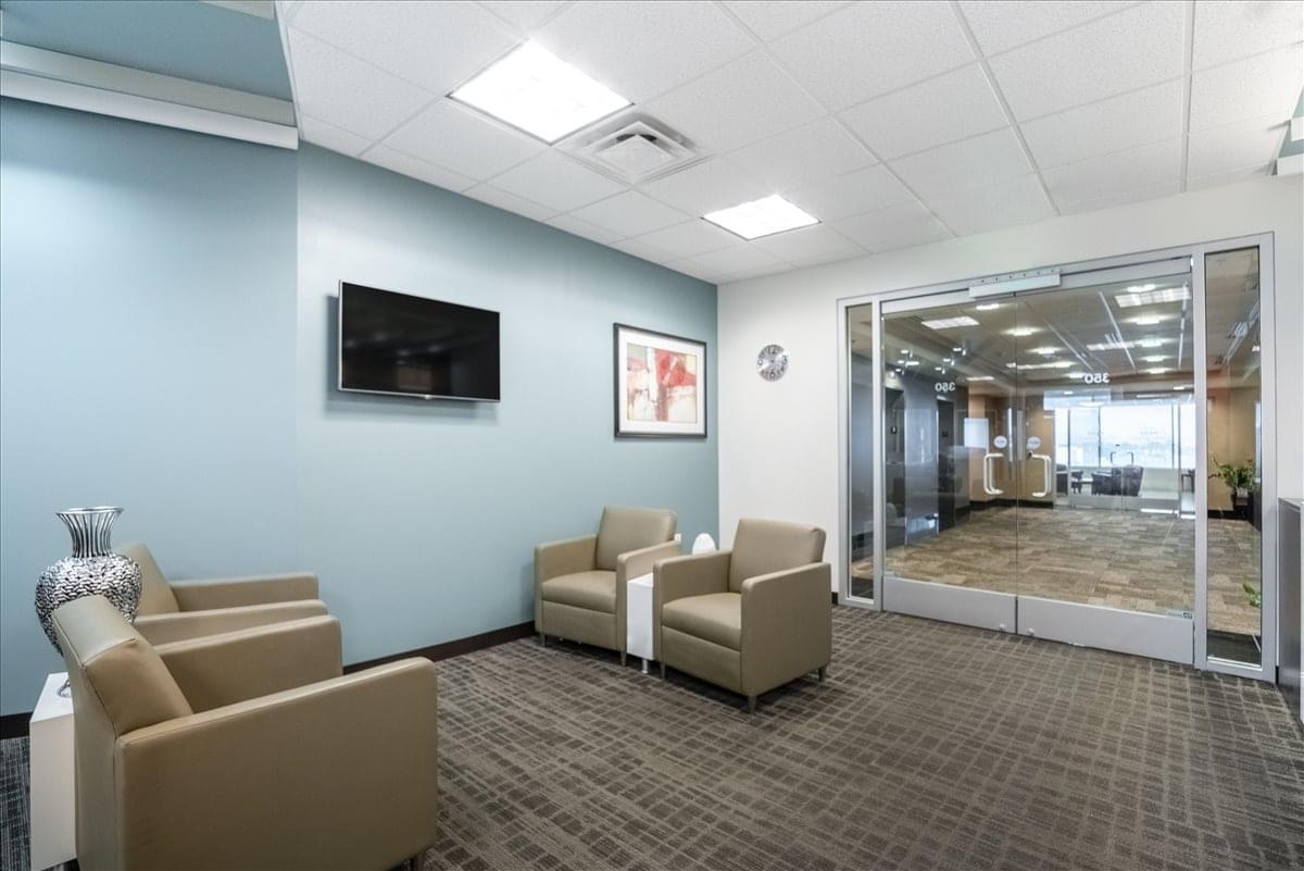 Union Hills Office Plaza, 2550 W Union Hills Dr, Deer Valley Office Space - Phoenix