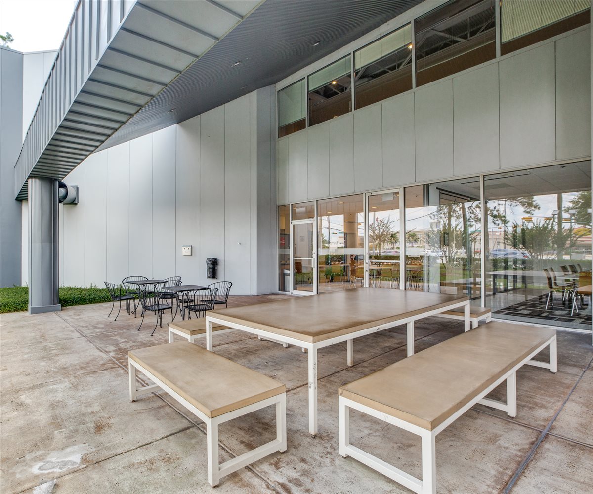 Reverse Mortgage Solutions Building / Northwest Commerce Building, 14405 Walters Road, Willowbrook, North Side Office Space - Houston