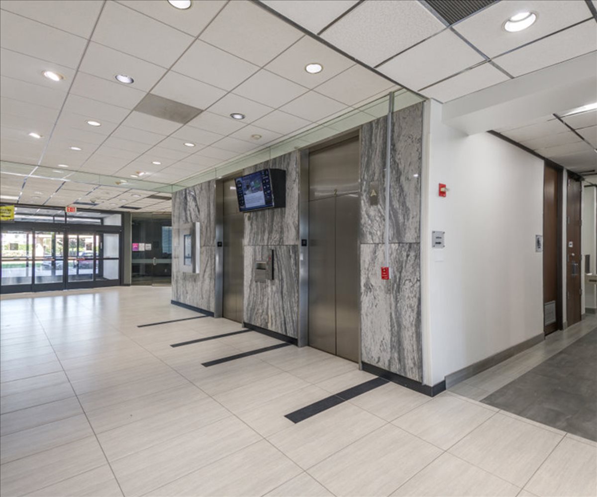 Eighty-Five Hundred Stemmons, 8500 N Stemmons Fwy Office Space - Dallas