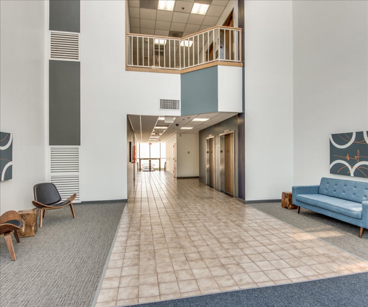 Lyndon Office Plaza, 10925-10945 Estate Lane, Lake Highlands Office Images