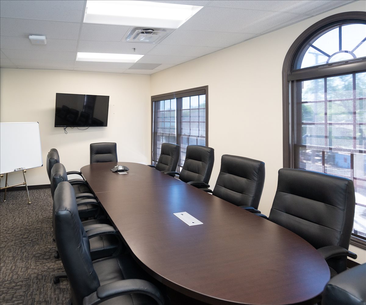 1500 North Main Street Office Images