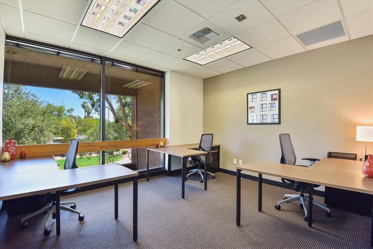 Wells Fargo Plaza, 64 E Broadway Rd Office Space - Tempe