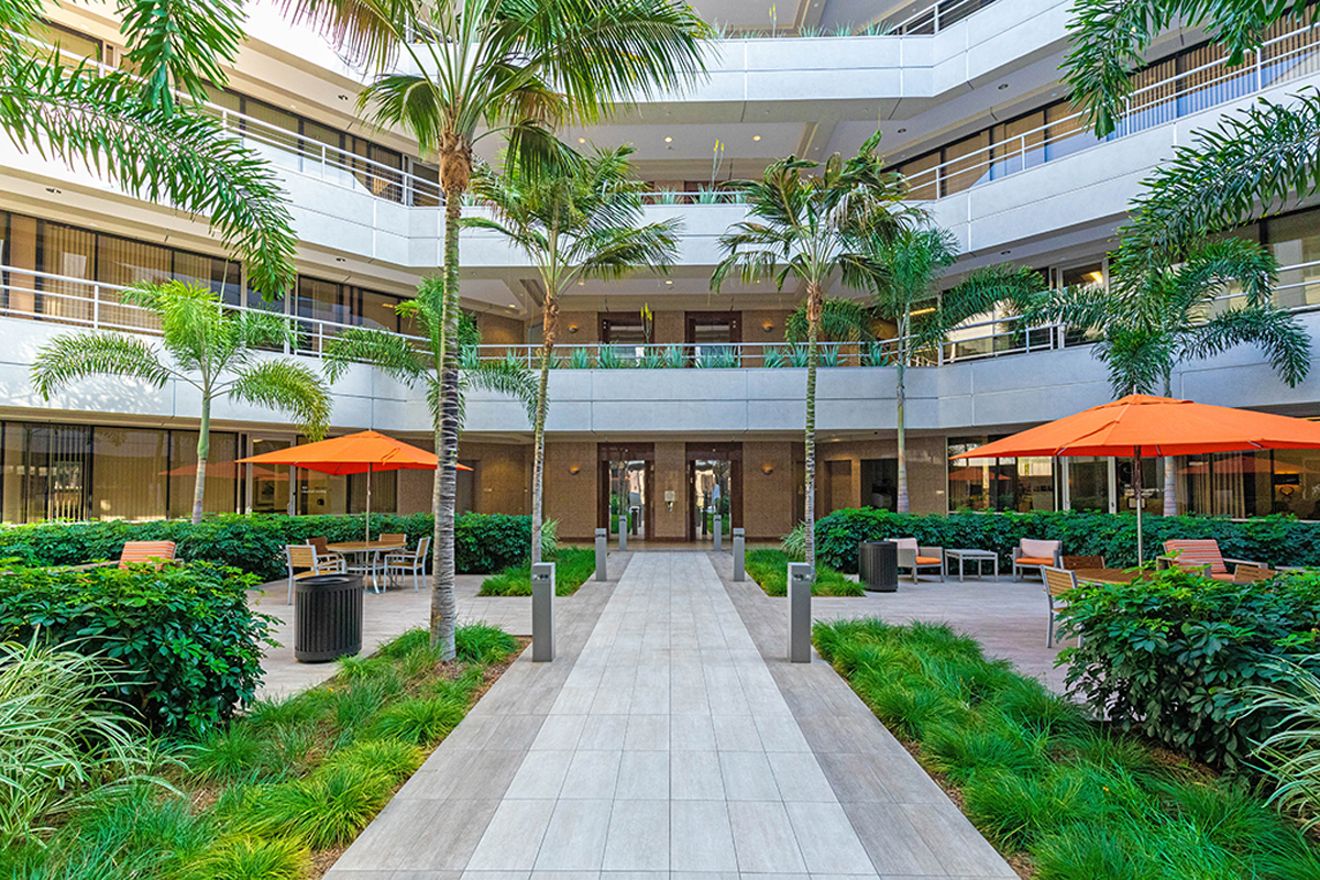 Palm Court, 15615 Alton Pkwy, Irvine Spectrum Office Images